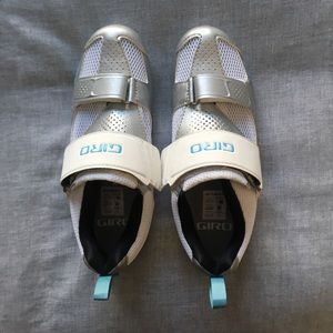 BRAND NEW Cycling Shoes